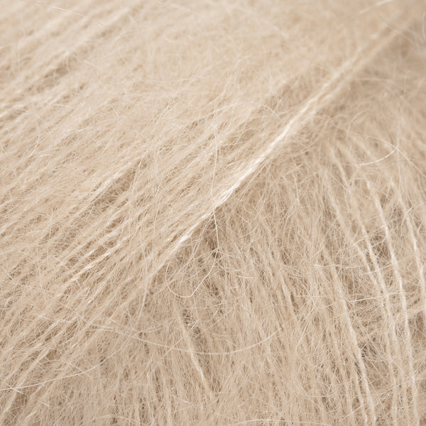 DROPS Kid-Silk 54 Ljus sand – mohair- och silkesgarn